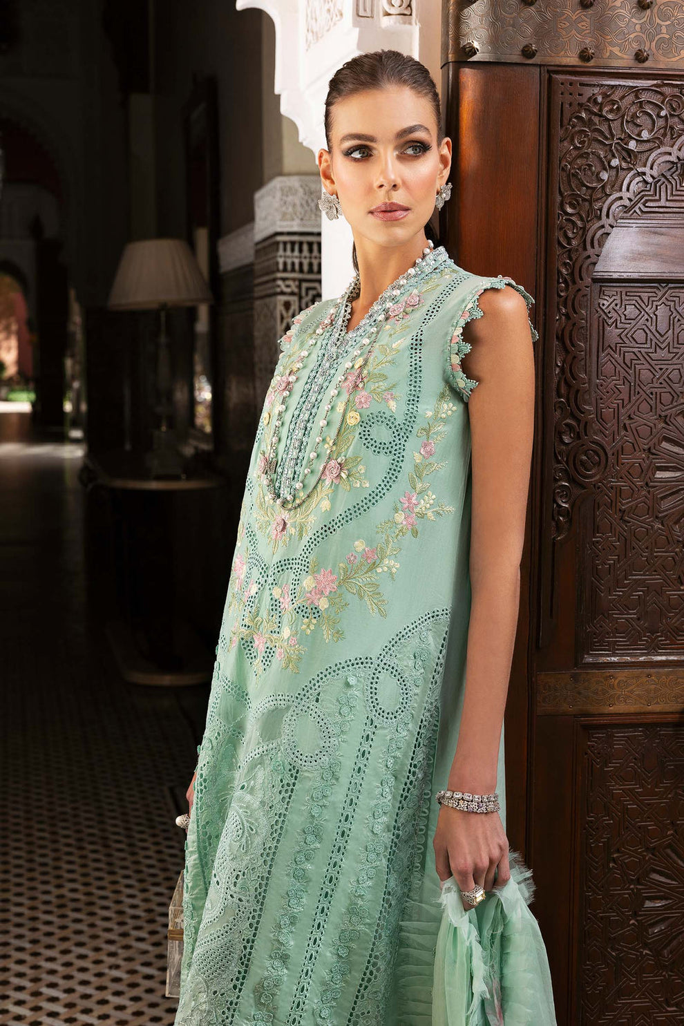 Maria.B Luxury Lawn D-2514-A Ayla's Atelier